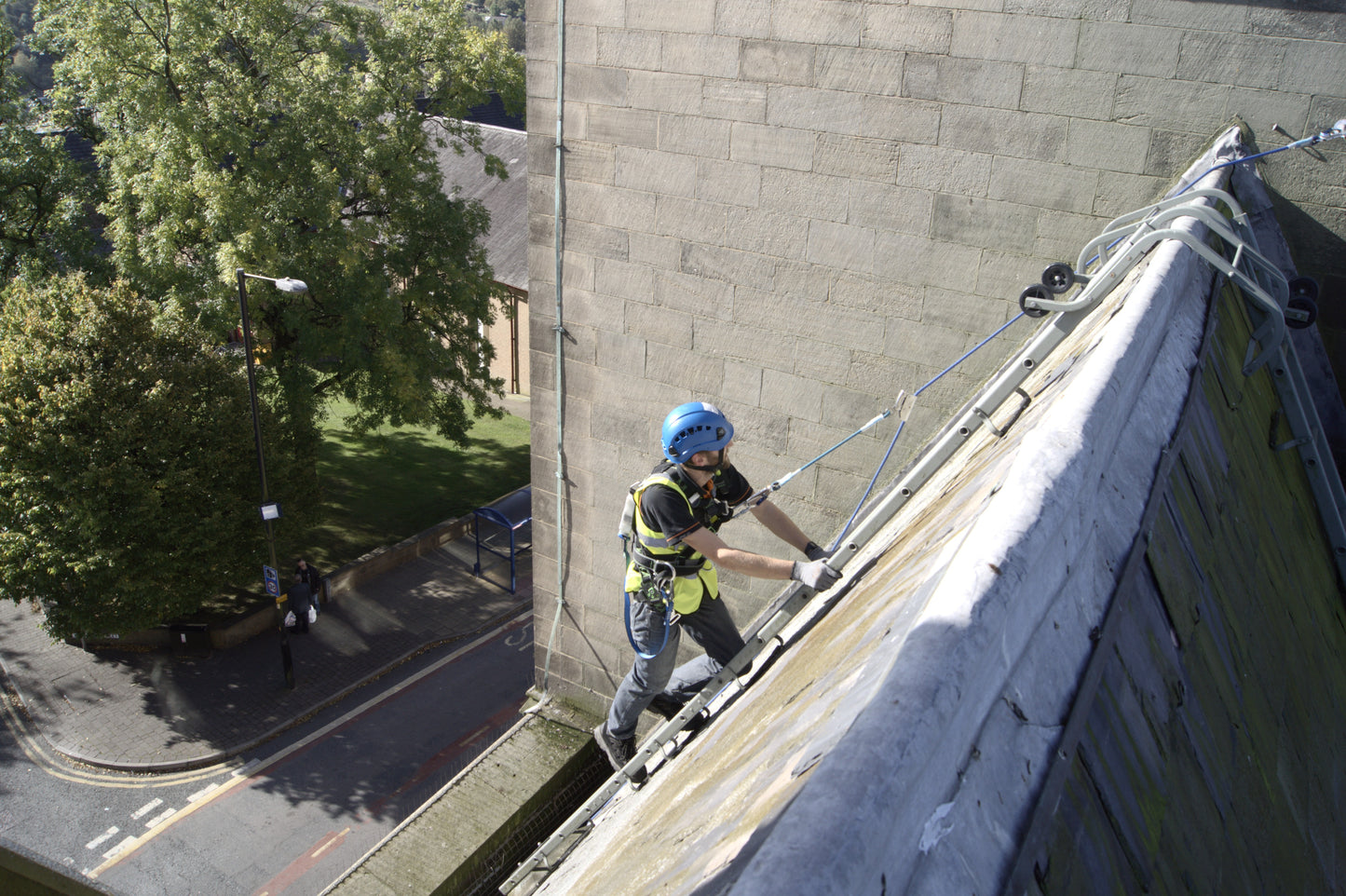 Work-Positioning-lanyard-Rope Anchorage Line on a roof. Roofer's Height Safety Fall Arrest Ki